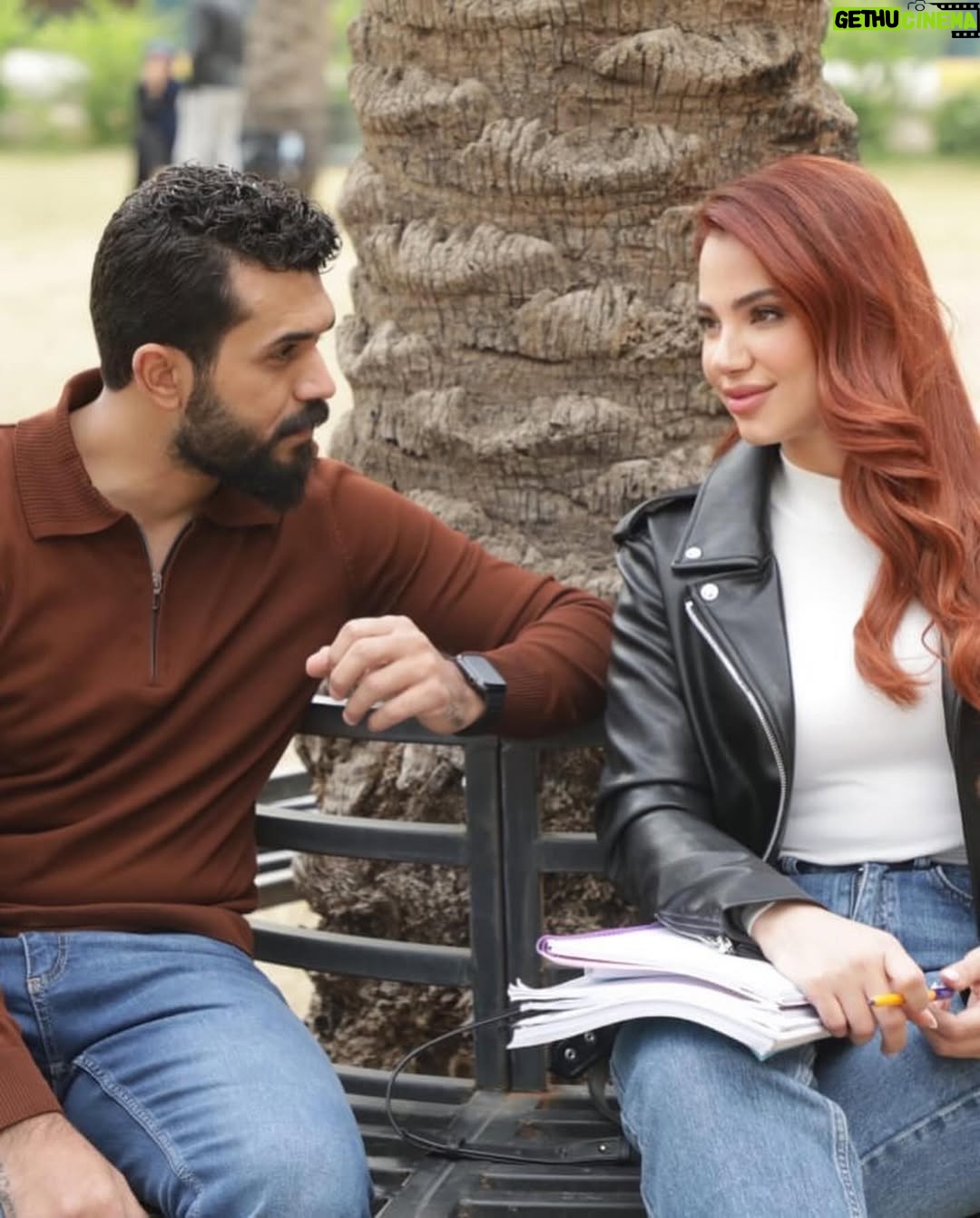 Rowida Shaheen - 129.6K Likes - الى اساتذتنا الكبار وزملائي الي جنت سعيدة بالعمل معهم والى كل كادر العمل الي للاسف ما يكفي البوست حتى اضيف صورهم كل عام وانتم بخير وسعادة ونجاح. كل عام ومتابعيني الغاليين على قلبي بمليون خير💙 #خان_الذهب