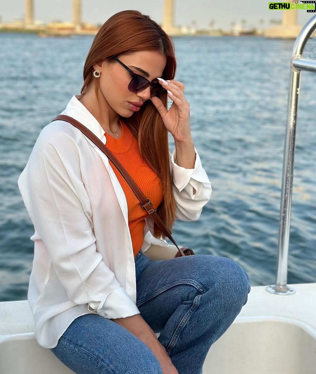 Rowida Shaheen - 135.8K Likes - وفي البصرة الفيحاء كل جراحنا تلم ومنها يقبل الفجر زاهيا💙#رويدةشاهين