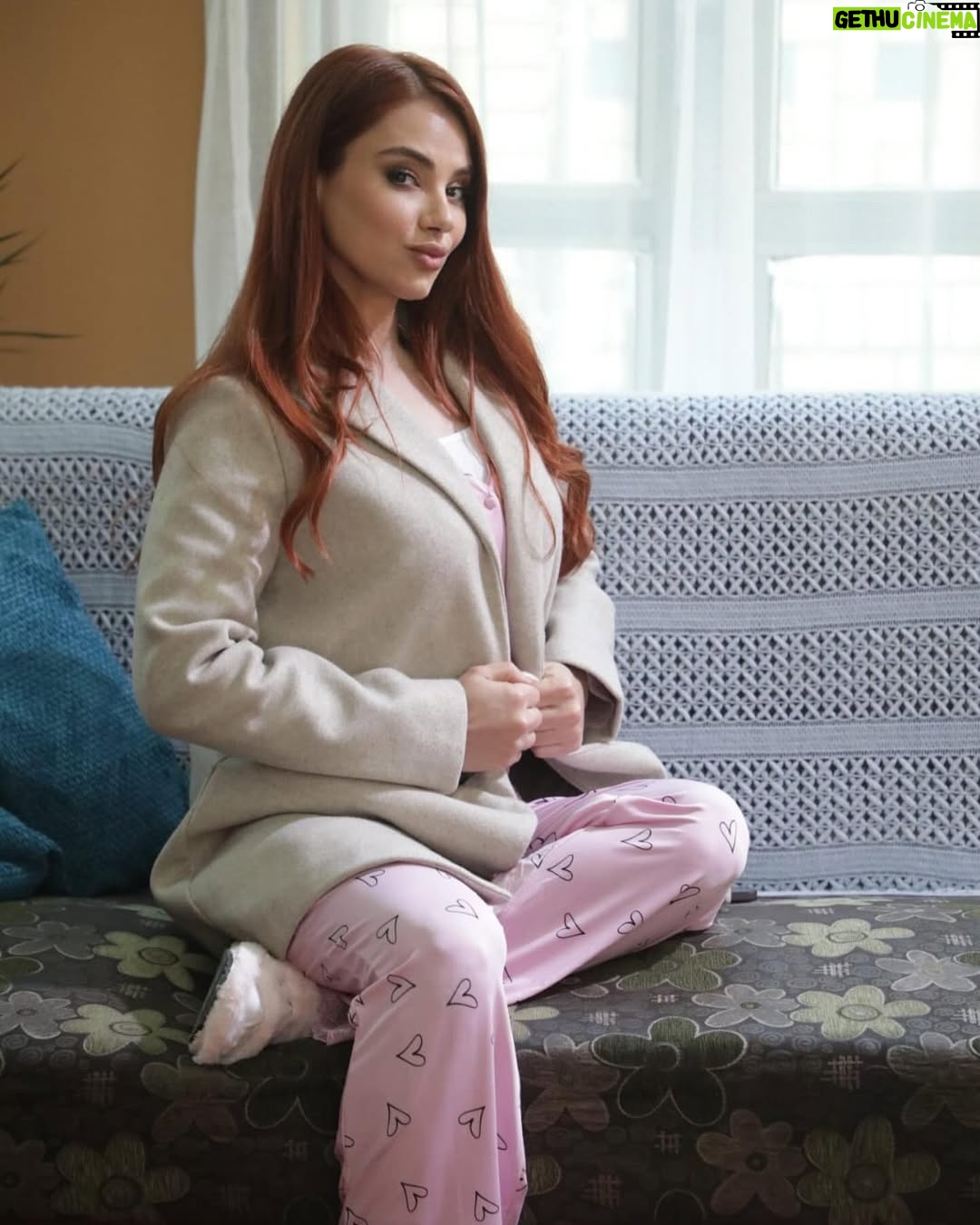 Rowida Shaheen - 112.3K Likes - كولوا حياة ما بدلت البجامة😜