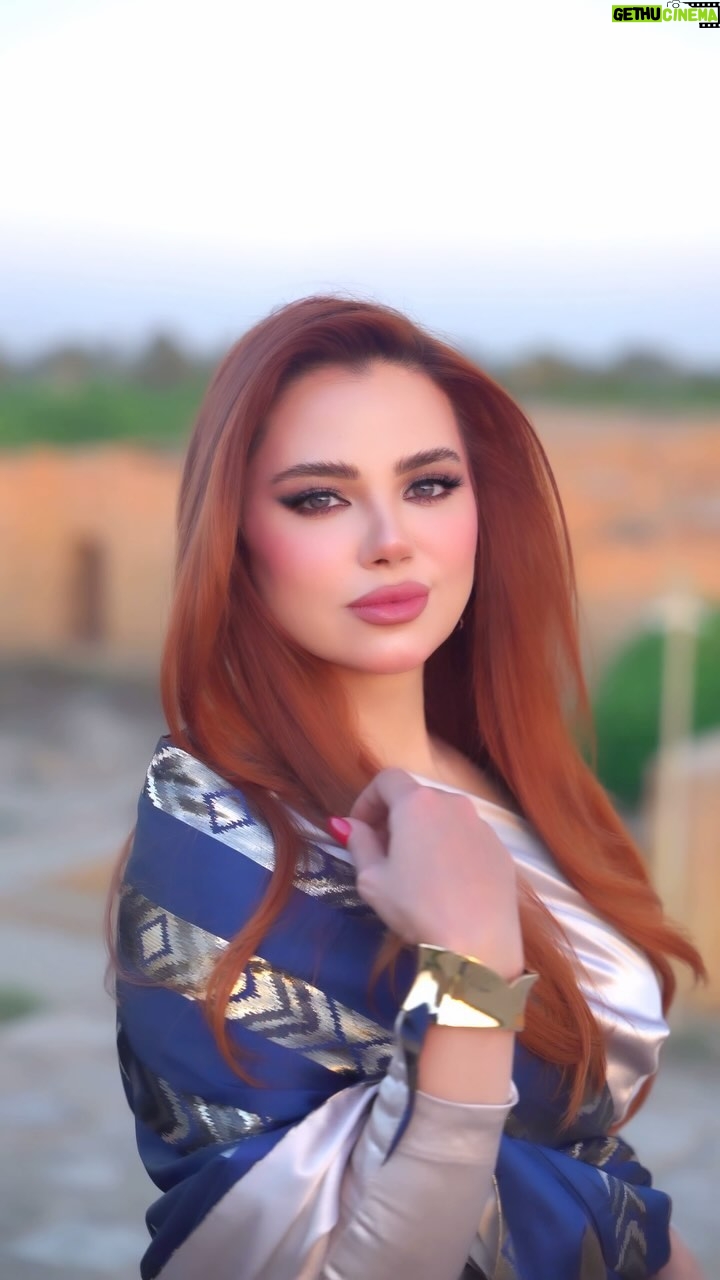Rowida Shaheen - 166.5K Likes - في أرض الرافدين ينبض قلبي بالفخر والحب، فأنا جزء من تلك الحكاية العريقة💙
منو يعرف اسم هذا المكان الجميل؟
الفستان من توقيع المصممة المبدعة @noor.hadi.mojtaba
تصوير @mahmod.alrawi.ph