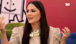 Rozana Radi Instagram - Diva 👑 Duro edhe pak njeriu me superfuqi 🫶 
©️ @topchannelalbania @bigbrotheralb_vip