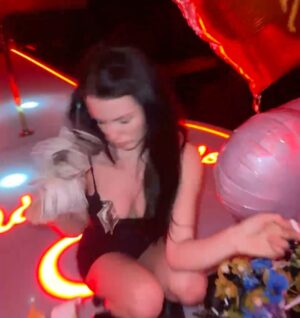 Ruby O. Fee Instagram - Belated birthday post..
but wow 
what a day/night. 
love!!!!!!!! to all the incredible souls who made it unforgettable. Best birthday AND Cake ever. 
❤️‍🔥
