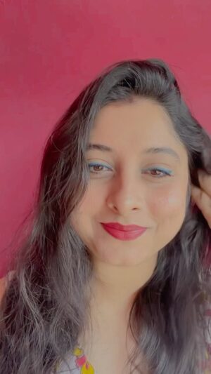 Rudrita Chatterjee Instagram - Absolutely loving this beautiful Eye-Scream Kajal in the shade of Sultry Blue from @beloracosmetics . It’s so smooth to apply.❤️❤️❤️
#reels #reelsinstagram #reelitfeelit #reel #reelkarofeelkaro #reelsvideo #reelvideo