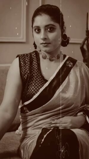 Rudrita Chatterjee Instagram - A bit late to do this 😄
#reels #reelsinstagram #reelitfeelit #reelsvideo #reelkarofeelkaro #reelindia #blackandwhite