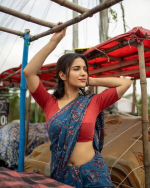 Ruhani Sharma Instagram - Living my best saree girl era ♥️ 
.
.
.
.
📸 @pranil_chintewar