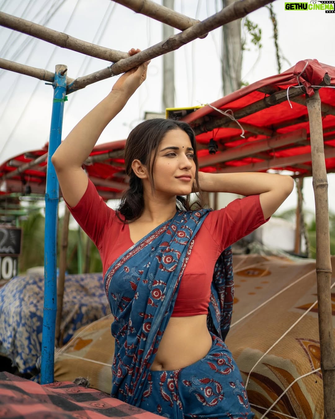 Ruhani Sharma - 222.8K Likes - Living my best saree girl era โฅ๏ธ
.
.
.
.
๐ธ @pranil_chintewar