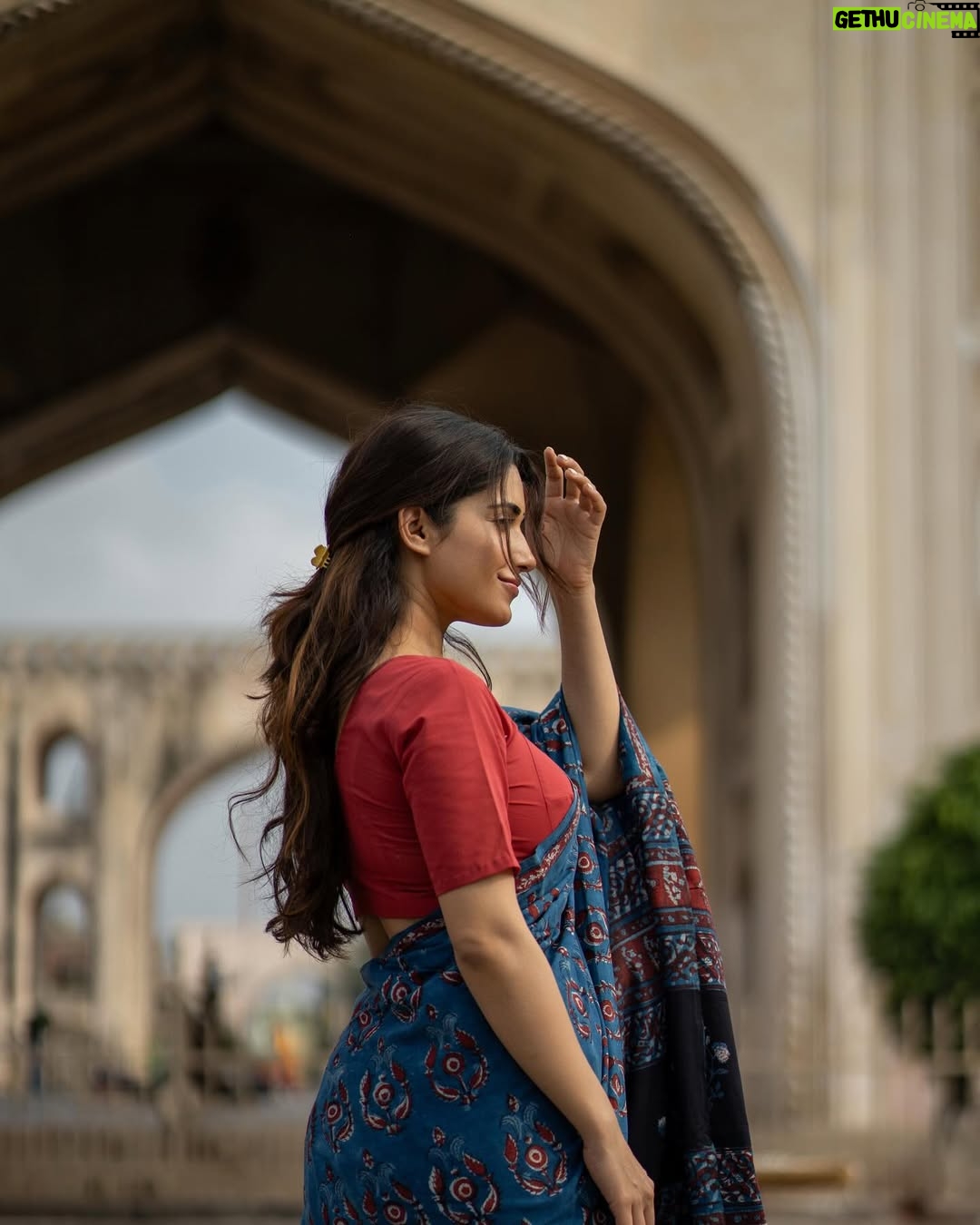 Ruhani Sharma - 222.8K Likes - Living my best saree girl era โฅ๏ธ
.
.
.
.
๐ธ @pranil_chintewar