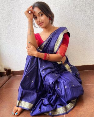 Rupali Wakode Instagram - 🦋

Dil kyu ye mera shor kare🦋

#saree #mobilephotography #maharashtrian