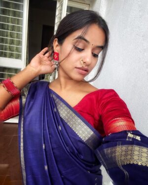 Rupali Wakode Instagram - 🦋

Dil kyu ye mera shor kare🦋

#saree #mobilephotography #maharashtrian