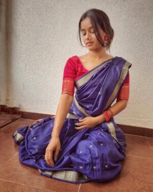 Rupali Wakode Instagram - 🦋

Dil kyu ye mera shor kare🦋

#saree #mobilephotography #maharashtrian