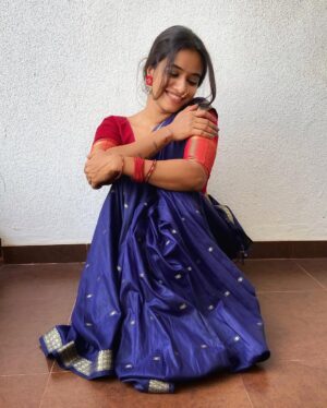 Rupali Wakode Instagram - 🦋

Dil kyu ye mera shor kare🦋

#saree #mobilephotography #maharashtrian