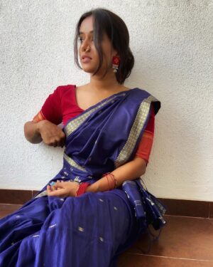 Rupali Wakode Instagram - 🦋

Dil kyu ye mera shor kare🦋

#saree #mobilephotography #maharashtrian