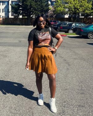 Ruth Ndulu Maingi Instagram - Second slide 🔥

#gratitude #favor #sun #warmth #smile