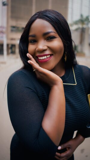 Ruth Ndulu Maingi Instagram - It’s Wednesday!
We move regardless!!!

#wcw #wemove #explore #explorepage #trending #curvy #blackqueen #blacklove