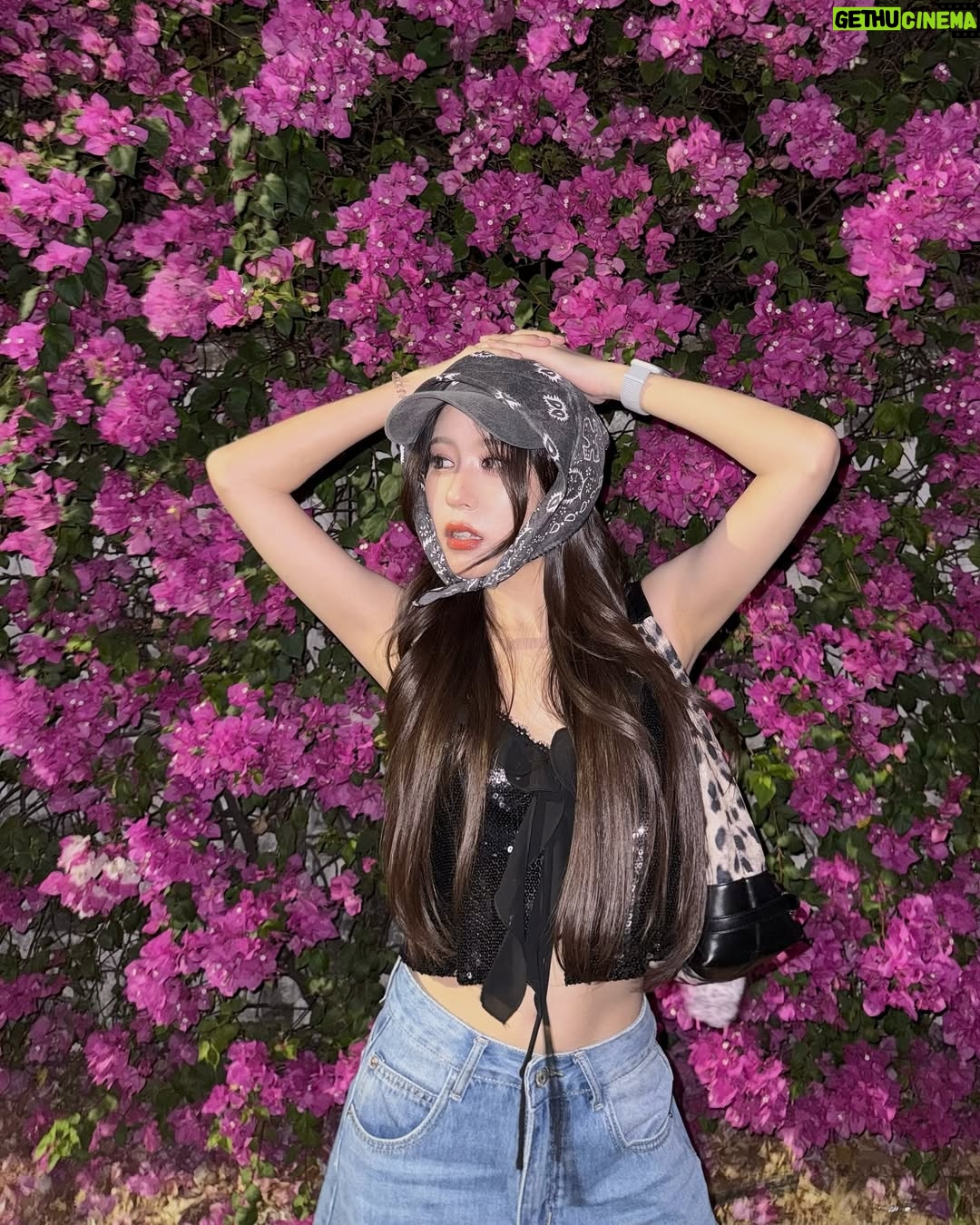 Rutricha Phapakithi - 188.2K Likes - I try to stop, but I can’t think
About anything else but you
@Camper_thailand
#CamperThailand
#CamperRightNina
#Camper
