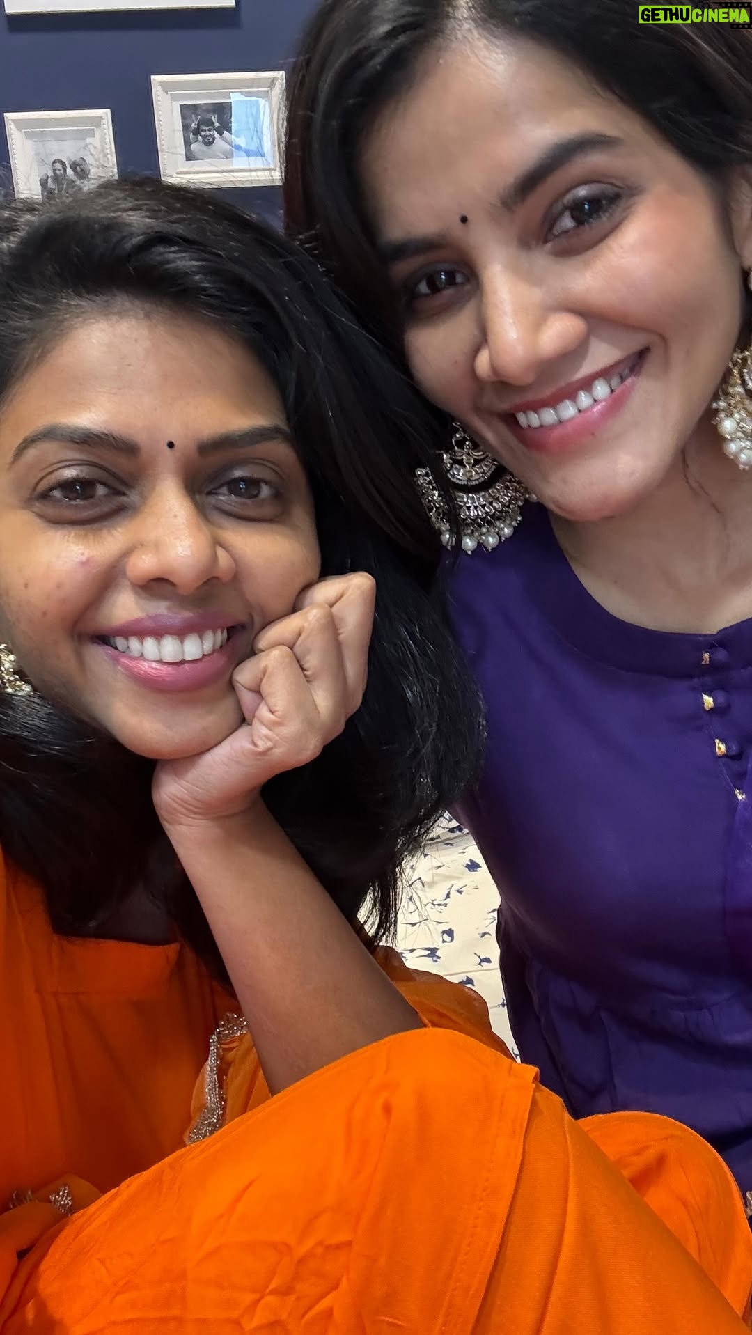 Rutuja Bagwe - 5.9K Likes - Jab hum milte hain Reel to banta hain 👭
My favorite reel partner @aakankshagade 😘
#reel #reelitfeelit #happyme #reelsinstagram #friends
