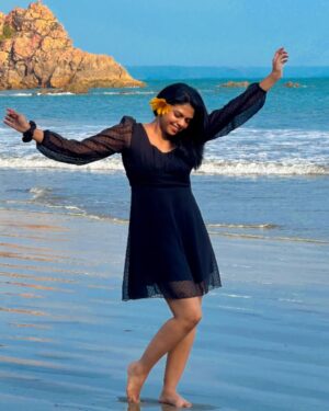 Rutuja Bagwe Instagram - Vitamin sea 🌊🌊🌊🌊🌊 

#happyme #sealover