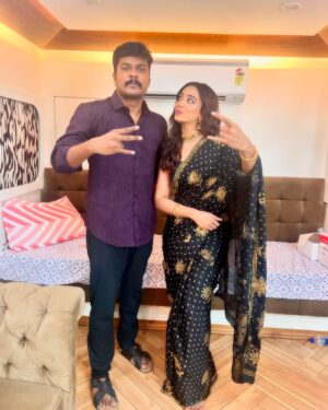 Saanve Megghana Instagram - Innumerable conversations, late night narrations, jokes and giggles 24*7, mixing Telugu Tamil English and too many learnings. It’s beautiful to work with brilliant actor like you. I feel incredibly fortunate to have found not just a great co-actor, but a wonderful friend in you. Lot of love and respect!!

Here’s to Naveen and Vennila! ♥️