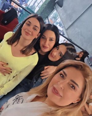 Sabine Nahas Instagram - My precious gems 💎 💎💎
@cyrineanour @elsamarianahas @taliyafrahmee
