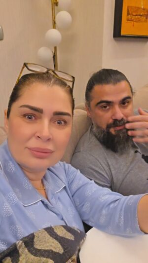 Sabine Nahas Instagram - #نكتة_بايخة #انا_واخي #بياخة_تايم #اضحك_تضحك_لك_الدنيا #مزح #ضحك #ضحكني #طاقة_ايجابية #انطوني_عبدالنور #سابين_نحاس