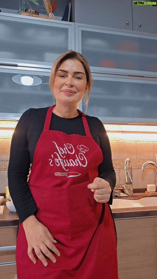 Sabine Nahas - 3K Likes - تحلاية جديدة مع #شيف_شوفه موس بالمنجا ٣ مراحل لهالحلو اللذيذ. هالمقادير بيعملولكم ٥ ل ٦ كاسات.
#moussedemango
#مطبخ #حلويات #طاقة_إيجابية #سابين_نحاس #رمضان_كريم #حلويات_رمضان