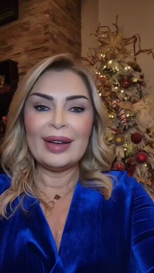 Sabine Nahas Instagram - Merry Christmas
ميلاد مجيد ولد المسيح هليلويا 🙏❤️