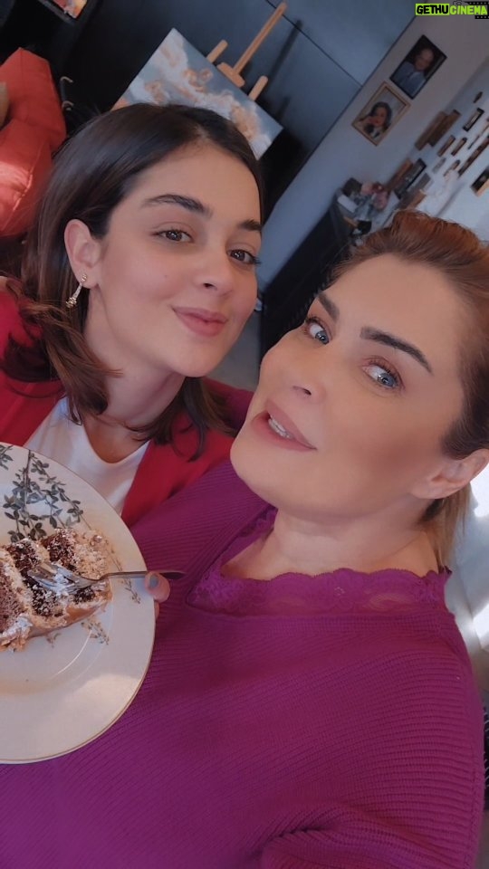 Sabine Nahas - 6.4K Likes - @elsamarianahas HHappy birthday ya mama ya alba LA mama
هديتي من العذراء مريم صار عمرها ٢٠سنة
العمر كله بالصحّة والفرح يا روح قلبها لأمك، الله يقدملك كل الخير 🙏 العذراء مريم تلفّك بثوبها 🙏❤️