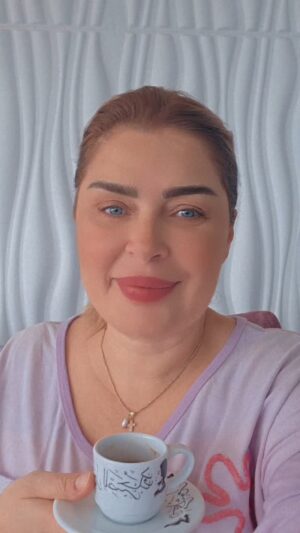 Sabine Nahas Instagram - بقولوا العتب على قد المحبّة بس في ناس ما تستاهل محبتك ولا عتابك ...
#المثل_بقول #ما_في_مثل_كذب #اقوال_وحكم_الحياة #أمثال#حياة #طاقة_إيجابية ##سابين_نحاس