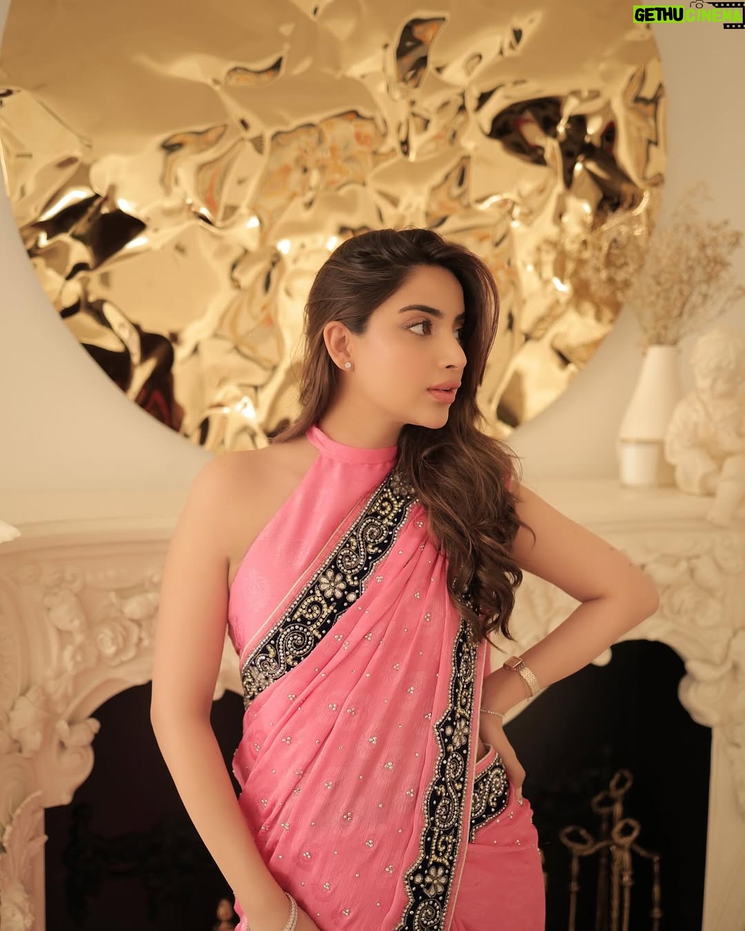 Saboor Aly - 453.3K Likes - Ł
ŪŲ±Ū ŲŲ³ŪŁ Ų¹ŪŲÆ āØ
@haseensofficial š©·
#MeriHaseenEid #HaseensOfficial
@stylebywardakayani