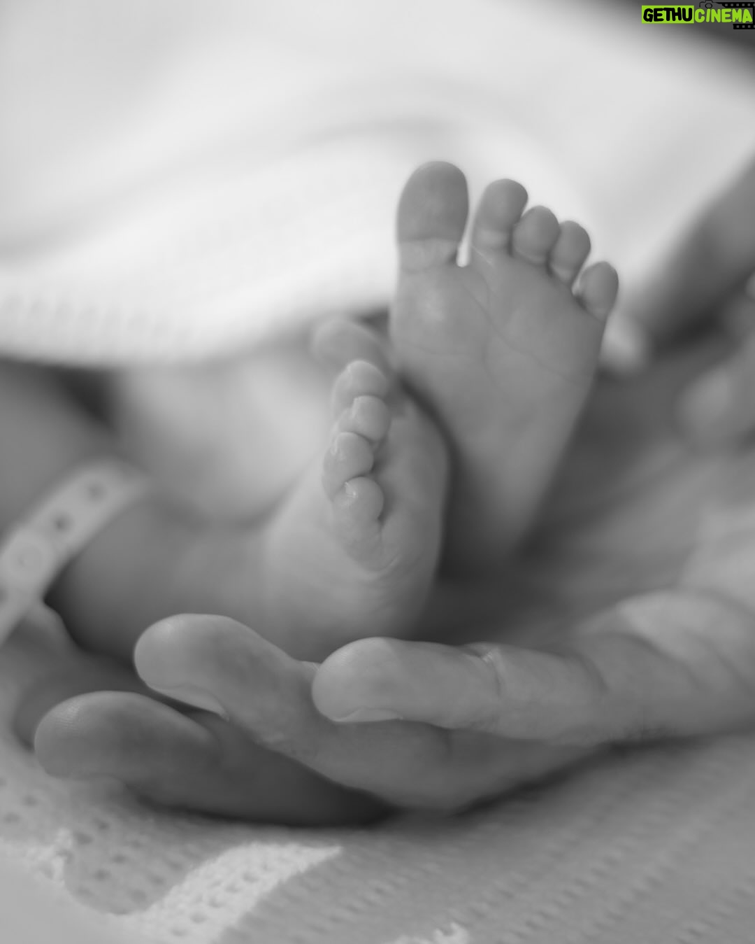 Saboor Aly - 1.3 Million Likes - Our tiny miracle, our biggest blessing. The sight of smallest of hands leaving the biggest of impact is unbelievable ā¤ļø
Welcome Serena Ali to the world. The magic awaits you.
~18.03.25~