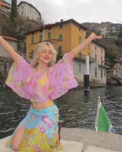 Actress Sabrina Carpenter HD Photos and Wallpapers March 2025