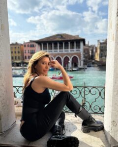 Actress Sabrina Salerno HD Photos and Wallpapers March 2025