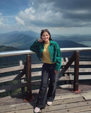 Sadia Ayman Instagram - Malaysia tour memories i’ll always remember !
From the heights of Langkawi’s Sky Cab to the fun of 3D art.
Laughter, beauty, and adventure all in one trip.
Truly, life is beautiful. 🤩💕
#throwbacktojanuary