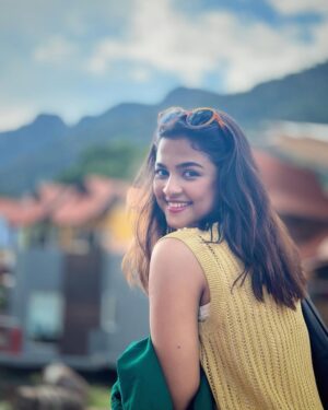 Sadia Ayman Instagram - Malaysia tour memories i’ll always remember !
From the heights of Langkawi’s Sky Cab to the fun of 3D art.
Laughter, beauty, and adventure all in one trip.
Truly, life is beautiful. 🤩💕
#throwbacktojanuary