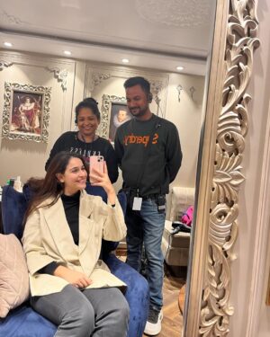 Sadia Khateeb Instagram - Pocket full of memories #thediplomat