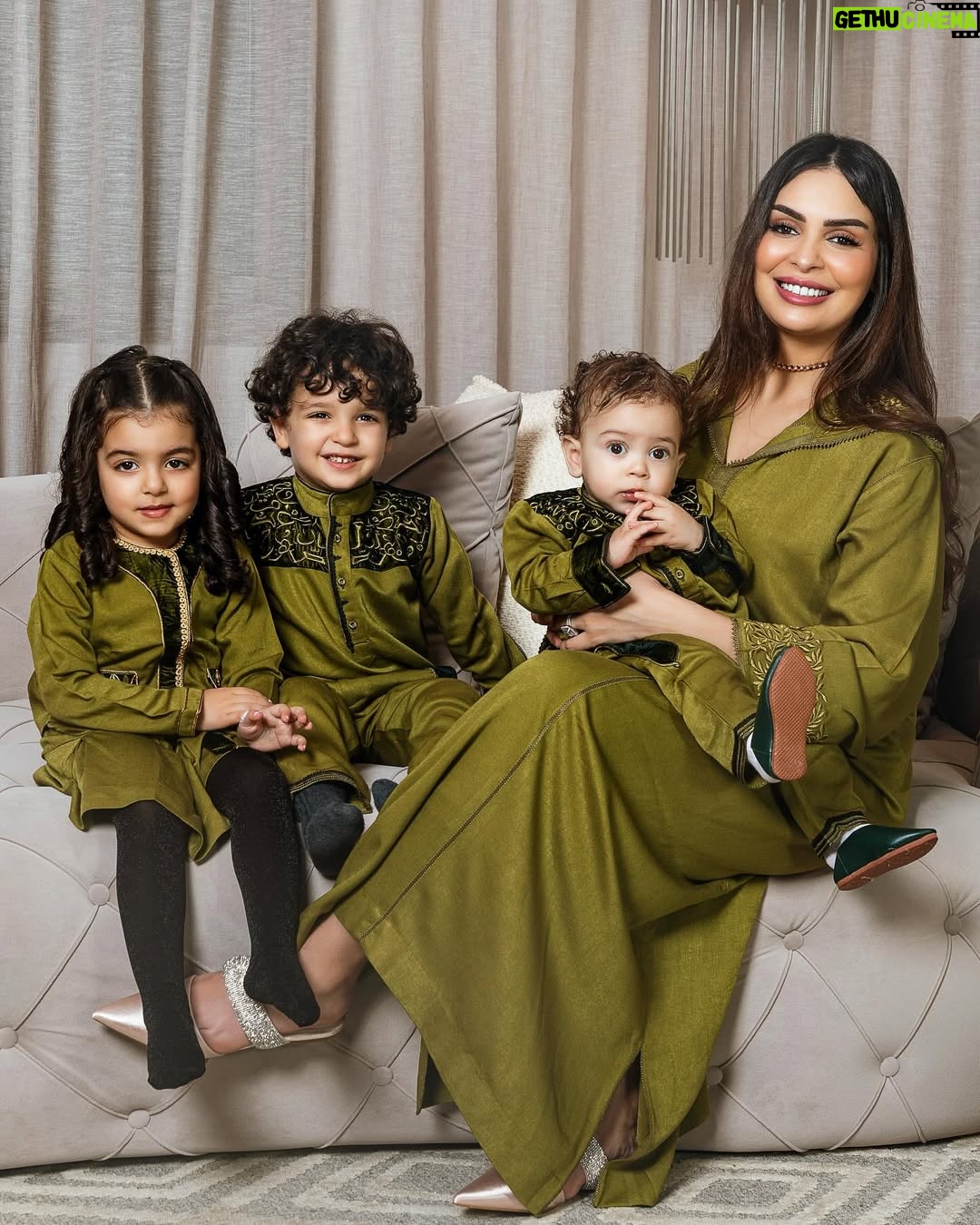 Safae Hbirkou - 204.9K Likes - الحيبان ديالي 😆 كيف غادين مع سيدنا رمضان ؟ و كيف جاكم اللوك مع الكبيدات ديالي ؟ لبيساتنا من عند @darmaalem