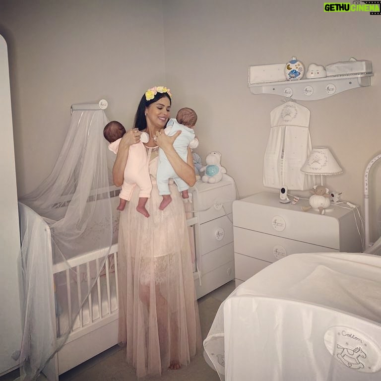 Safae Hbirkou - 206.6K Likes - Les amours de ma vie dans leur chambre by @cilek_maroc #ماشاء_الله