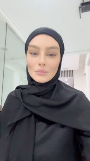 Sahar Ghoreyshi Instagram - ☀️ویژه ماه مبارک رمضان☀️

#saharghoreyshi#dubai#نور#texdubai#realestate