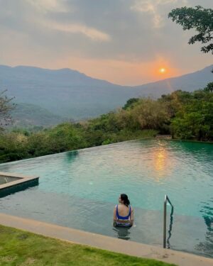 Sahiba Bali Instagram - Ditched the heels 👠 to heal 🧘‍♀️ 

Life since a year = No sleep & different cities daily. I had reached complete exhaustion and my body SWITCHED OFF. Weak, tired and fatigued. SO Last week I had a transforming experience at Dharana at Shillim - a retreat that reminded me: wellbeing isn’t just about pausing life, but about finding your way back to your true self.
Special thanks to the entire team at @dharanaatshillim for helping me & my body heal :) Highly recommend 🤍