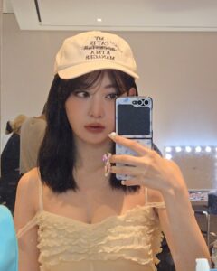 Actress Sakura Miyawaki HD Photos and Wallpapers March 2025
