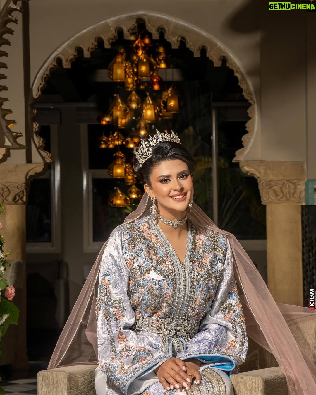 Salma Rachid - 63.3K Likes - خليت ليكم التعليق على هاد الجماااال🇲🇦😂🩷معرفت مانقول صراحة لباسنا نخوة و همة ماشاء الله علينا وخلاص 🇲🇦😍🫶🏻كيجاتكم الاطلالة الثانية من توقيع دار العروس 🩷🫶🏻:
@daralarous
تصوير : @hichamphotographee