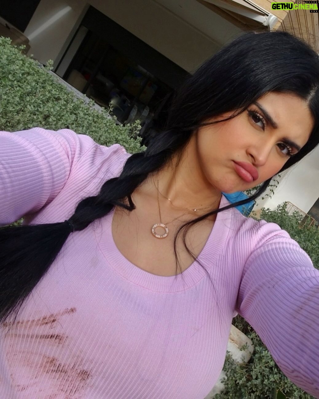 Salma Rachid - 32.3K Likes - الصورة 1 : وقوع الحادثة.
الصورة 2 : مشا ليا اعز تريكو عندي.
الصورة 3 : لقيت الحل، Tide للغسالة الاوتوماتيكية.
الصورة 4 : يالاه نستعملوه و نشوفو النتيجة.
الصورة 5 : مع Tide، عادي عادي ما تعصبشاي.
#hyatna_blwanha @tide__maroc #Ad