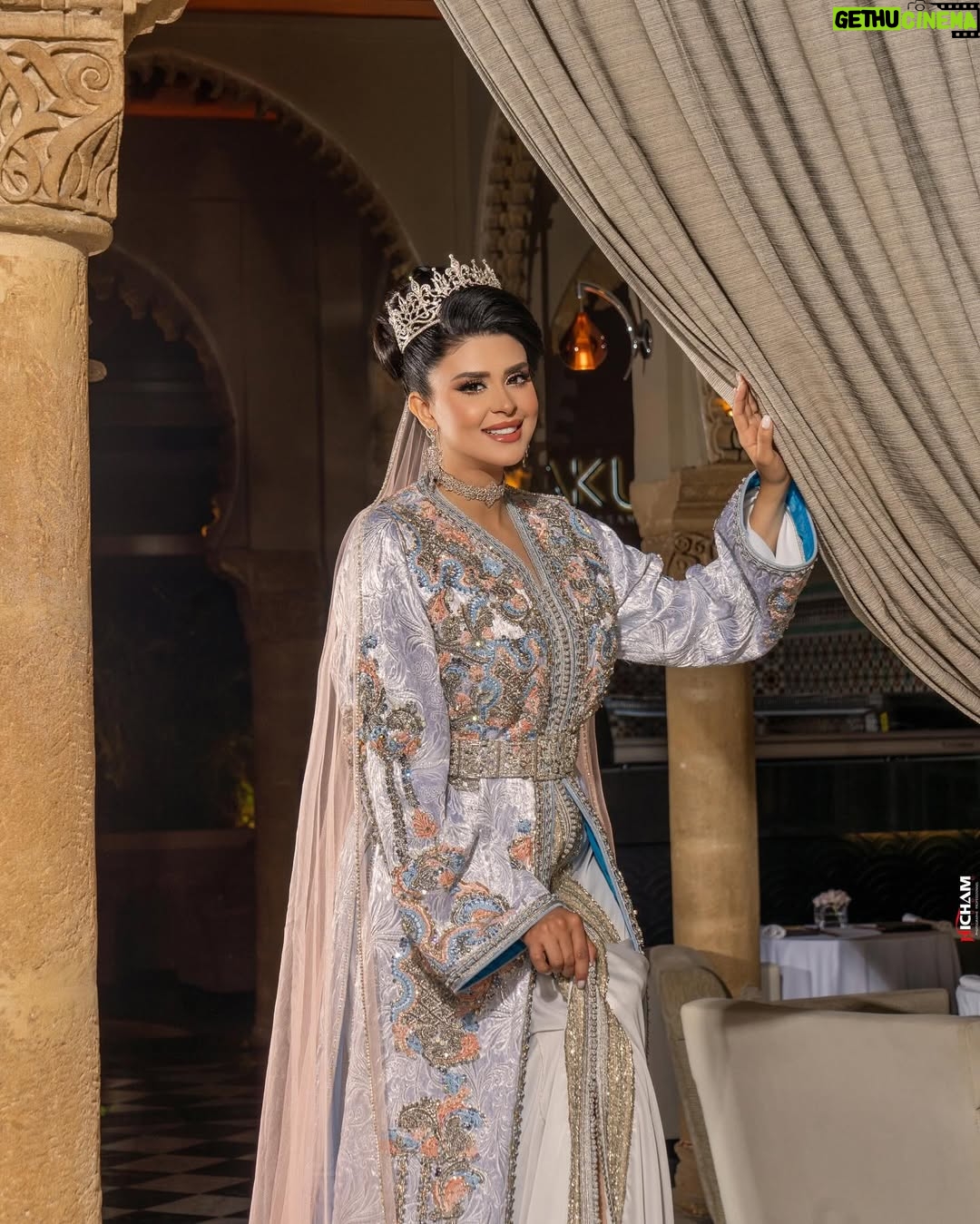 Salma Rachid - 63.3K Likes - خليت ليكم التعليق على هاد الجماااال🇲🇦😂🩷معرفت مانقول صراحة لباسنا نخوة و همة ماشاء الله علينا وخلاص 🇲🇦😍🫶🏻كيجاتكم الاطلالة الثانية من توقيع دار العروس 🩷🫶🏻:
@daralarous
تصوير : @hichamphotographee