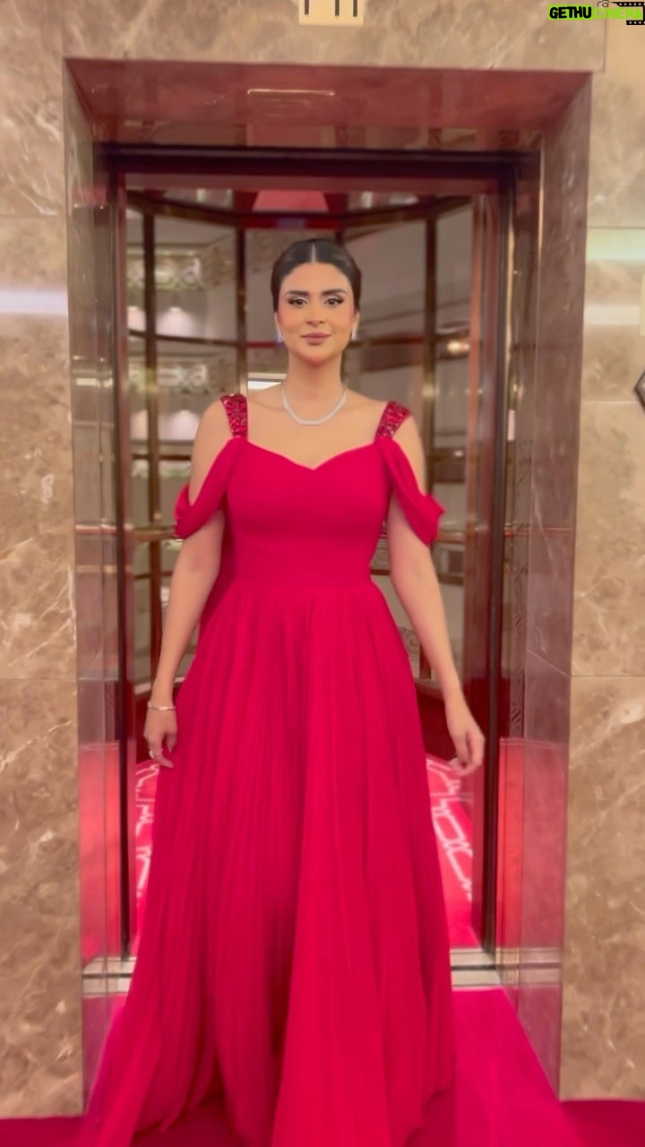 Salma Rachid - 68.2K Likes - Ų§Ų·ŁŲ§ŁŲŖŁ Ų§Ł
Ų³ ŲØŲ¹Ų±Ų³ ŲØŁŲ·Ų± ā¤ļøŲØŲŲ¶ŁŲ± Ų§ŁŲ“ŁŲ®Ų© Ł
ŁŲ²Ų© Ł Ų§ŁŁ ŁŲ·Ų± Ų§ŁŲŗŲ§ŁŁŁŁ š¶š¦
Dress by @amgadaladab
Ų§ŁŁŲ³ŲŖŲ§Ł Ł
ŲµŁ
Ł
ŲØŁŁ ŲŲØ ŁŁŲ§ŲÆ Ų§ŁŲ¹Ų±Ų³ā¤ļø Ų³Ų¹ŁŲÆŲ© Ų§ŁŁ Ų£ŲŁŁŲŖ Ų¹Ų±Ų³ ŁŁŲ± Ł ŁŁŲµŁ šŲ§ŁŁŁ ŁŲ³Ų¹ŲÆŁŁ
#qatar #doha #wedding