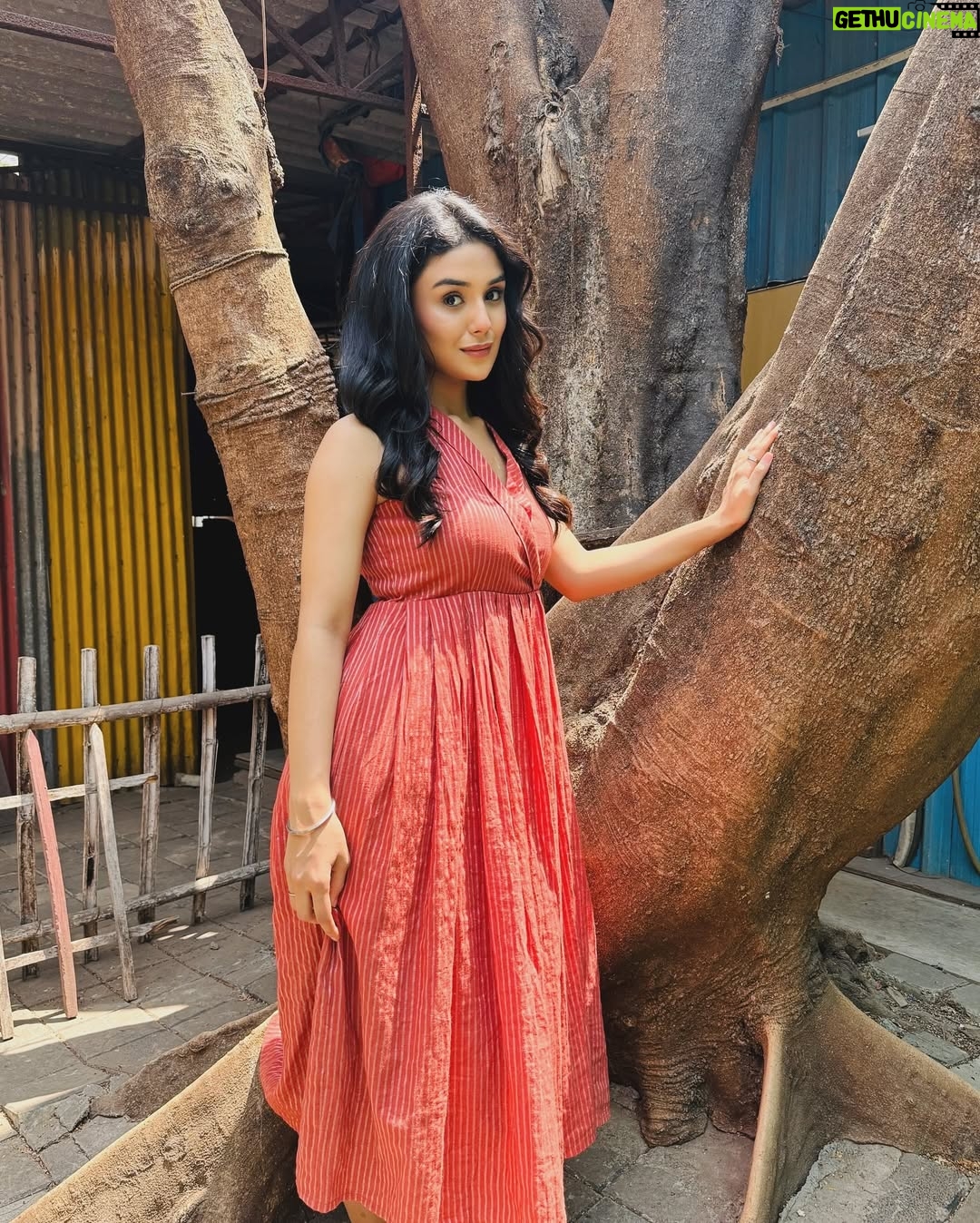 Saloni Sandhu - 26.8K Likes - ✨🤍
.
.
.
#yrkkh #bts #charubansal