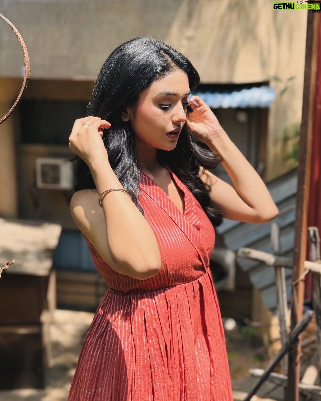 Saloni Sandhu - 26.8K Likes - ✨🤍
.
.
.
#yrkkh #bts #charubansal