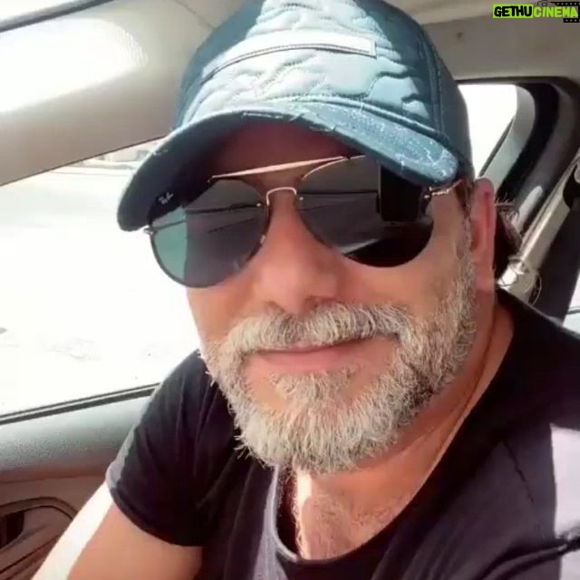 Sama El-Masry - 8.4K Likes - دا جزائي ياعم؟؟بتشتمني ليه ياعم انت؟ عم كنتاكي دا ولا ايه؟🙄🙄