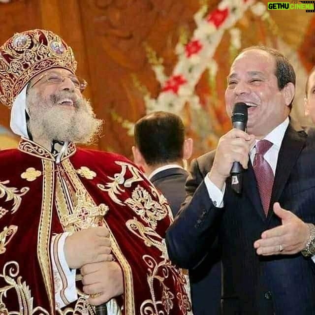 Sama El-Masry - 11.8K Likes - كل سنه واخواتي حبايبي المسيحيين بخير بس بصراحه ياريس الصوره دي مع البابا تواضروس بتعمل حرقان وبتجيب اسهال لأعداء مصر والخرفان... قلبي يارب....عملوها الوحوش يارتني كنت معاهم ...وعلي الضحكايه علي😘😘😘😘😘