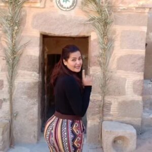 Sama El-Masry Instagram - اللي عايز يشوف الفيديو كامل ليا داخل دير سانت كاترين واللي حصل جوه بالتفصيل وصلاتي داخل الدير وحلاوه الكنائس جوه هيلاقيه دلوقتي علي قناتي علي اليوتيوب والرابط بتاعها هنا في البايو وفي الاستوري
اشتركوا الان وفعلوا زر الجرس واستنوا فيديوهات اكتر....💪💪💪💪💪