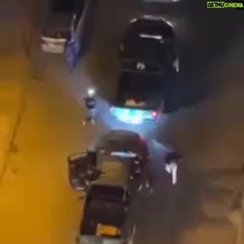 Sama El-Masry - 7.4K Likes - الشرطه المصريه مشغله اغاني وطنيه وبتفرفش الناس تحت البيوت في وقت الحظر..الله ..عليا النعمه مش مصدق وداني بالمبي...شرطتنا احلوت اوي اوي ياجودعااان...والنبي مفيش بوكس ذي دا يجيئ تحت بيتي ؟؟والله هاغني وارقص في البلكونه بس مش هانزل الشارع..والنبي ياحكومه بوكس واحد واغنيه ياحبيبتي يامصر والنبي😭😭😭😭😭😭